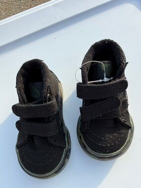 Vans Kids Black Canvas Velcro Sneakers